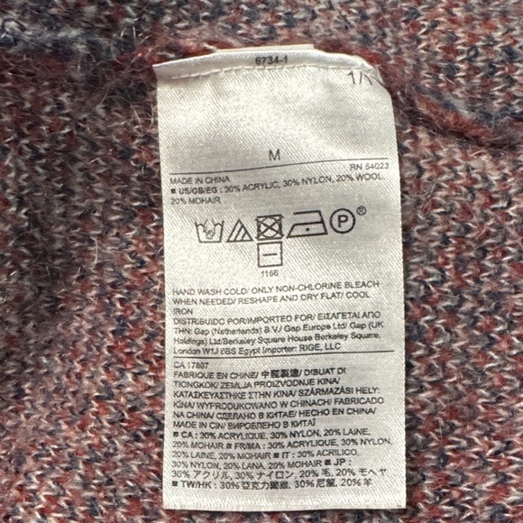 Banana Republic Maroon, Navy, and Cream Plaid V-Neck Sweater - Picture 6 of 8